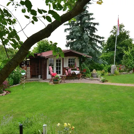 Quaint In With Terrace Ferienhaus