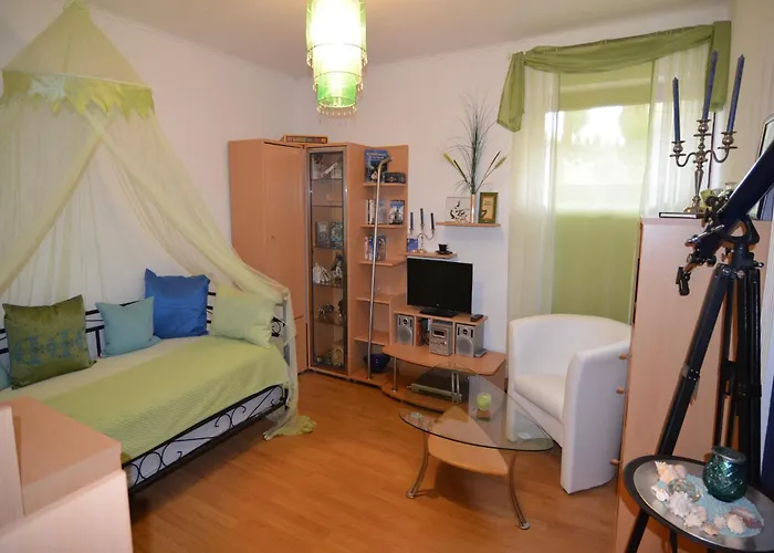 Quaint In With Terrace Ferienhaus *