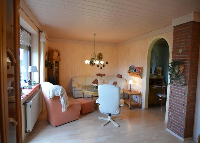 Quaint In With Terrace بيت للعطل Zeil am Main