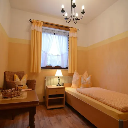 Quaint In With Terrace * Zeil am Main